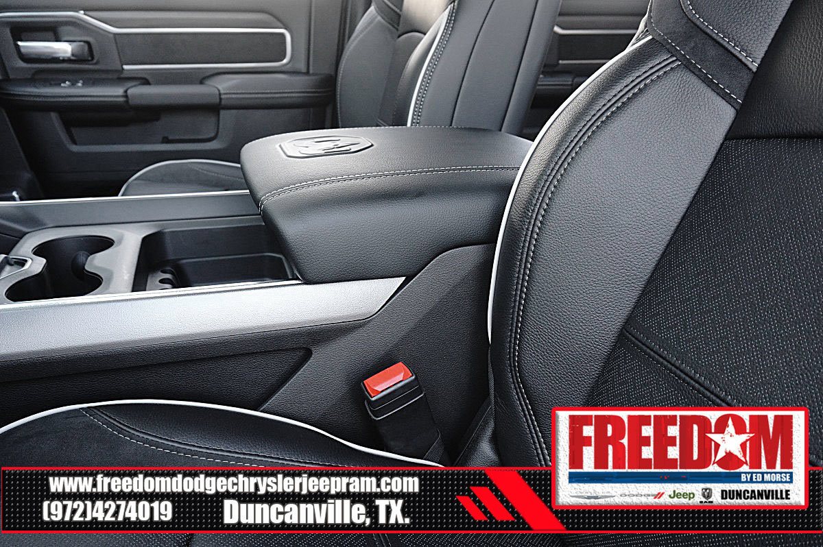 New 2026 RAM 4500 4x4 Crew Cab DRW w/ Laramie Trim Package image 35
