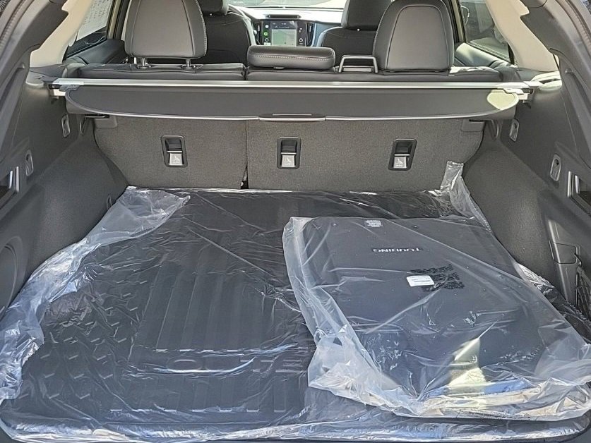 New 2025 Subaru Outback Touring XT image 18