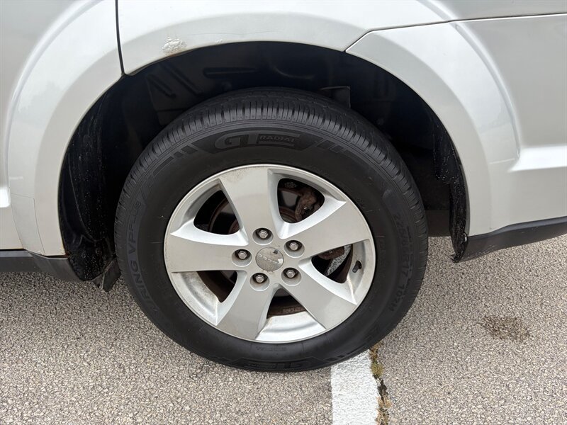Used 2012 Dodge Journey SXT w/ Popular Equipment Group FWD image 27