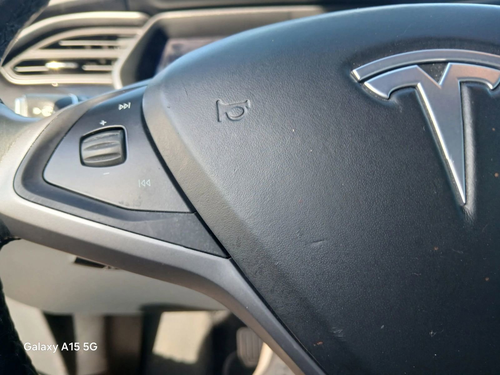 Used 2020 Tesla Model S Long Range Plus image 26