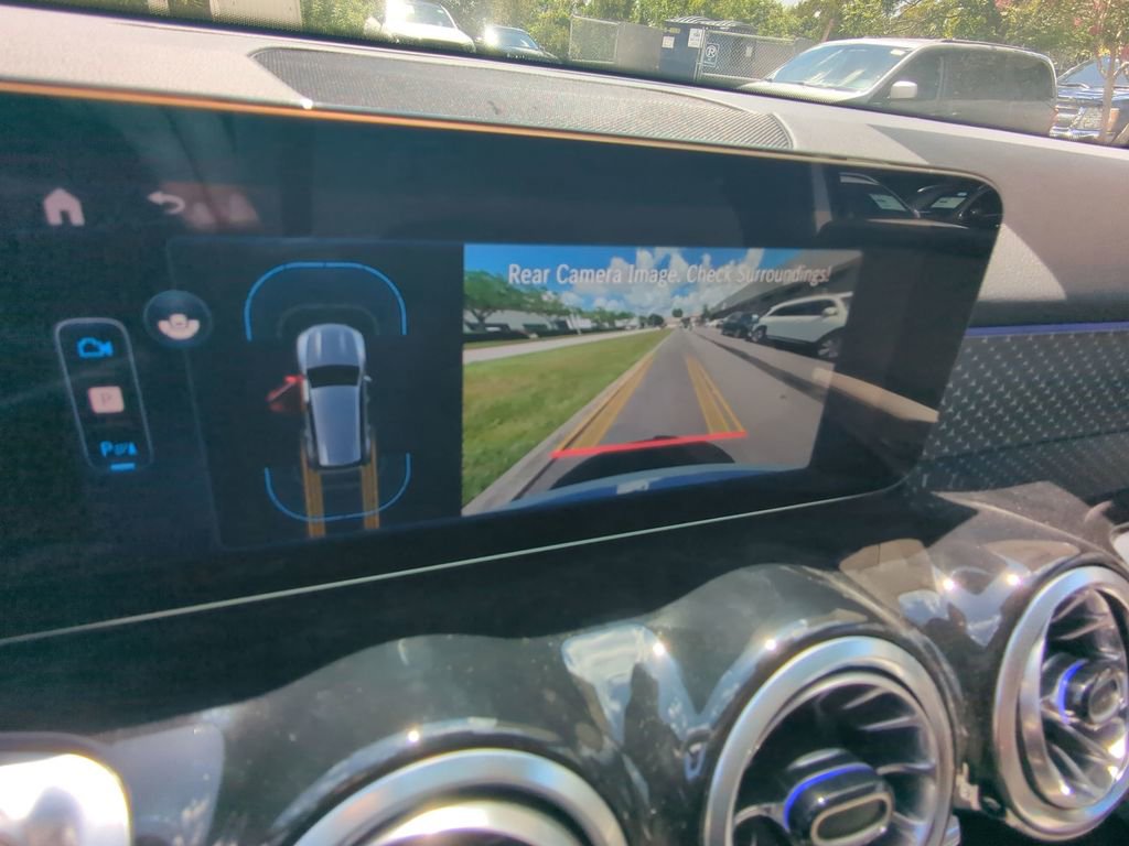 New 2025 Mercedes-Benz GLB 250 GLB 250 image 7