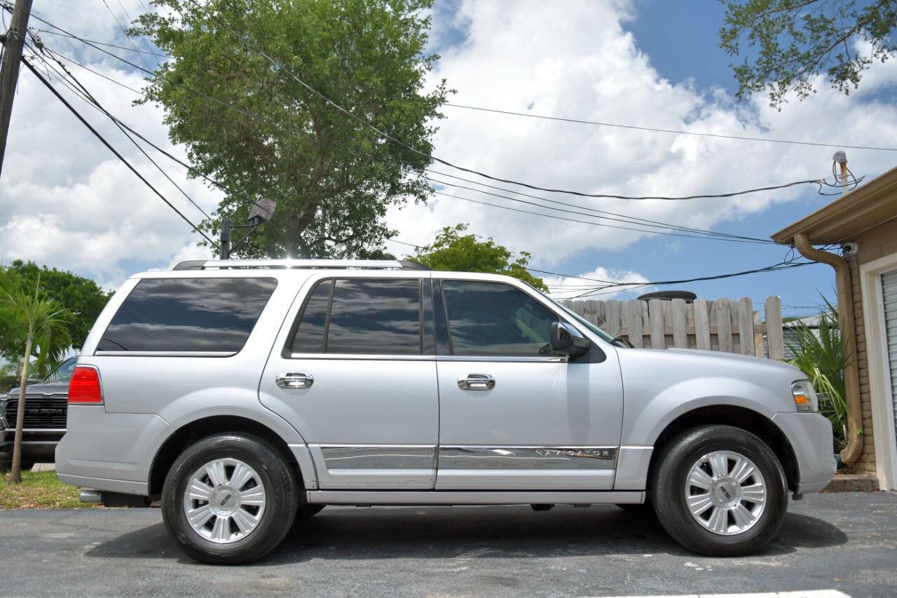 Used 2014 Lincoln Navigator Base 4x2 4dr SUV image 35