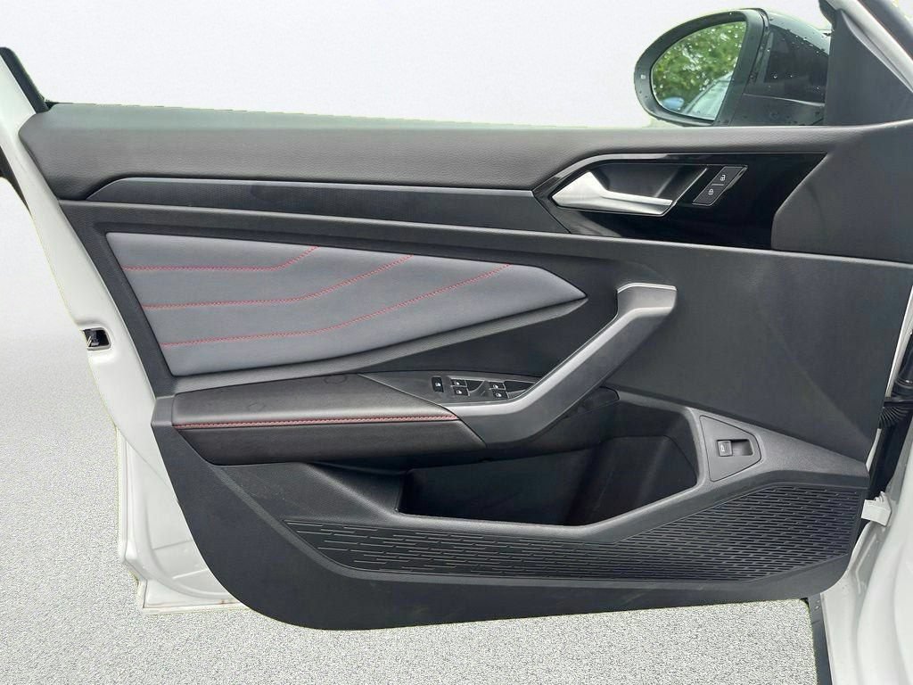 Certified 2025 Volkswagen Jetta GLI Autobahn w/ GLI Black Package FWD image 11