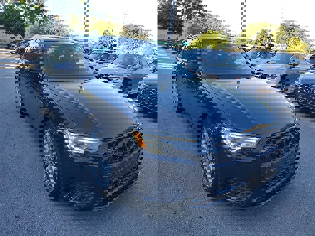 New 2025 Audi A6 Premium Plus image 2