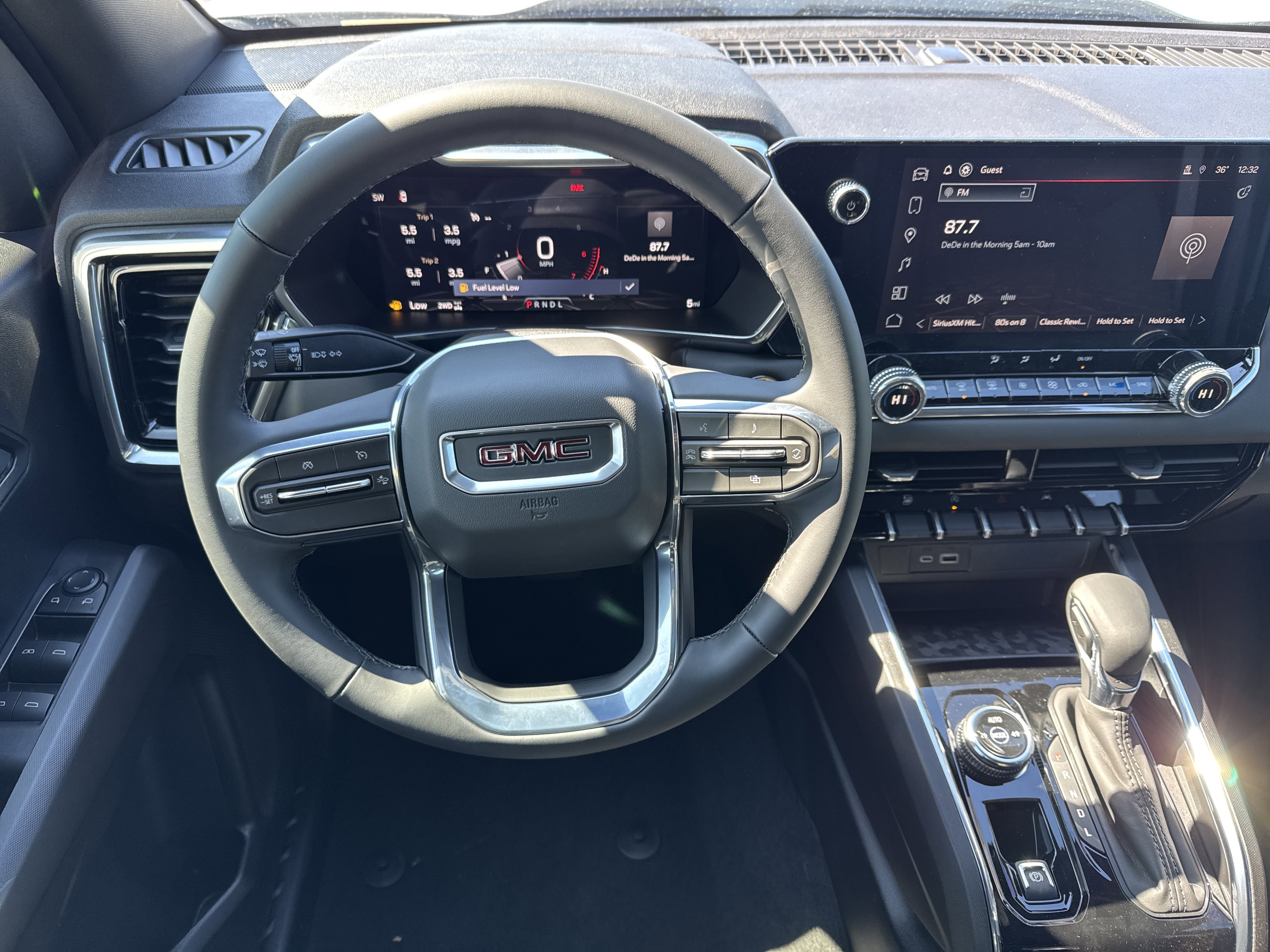 New 2026 GMC Canyon Elevation w/ Convenience Package image 17