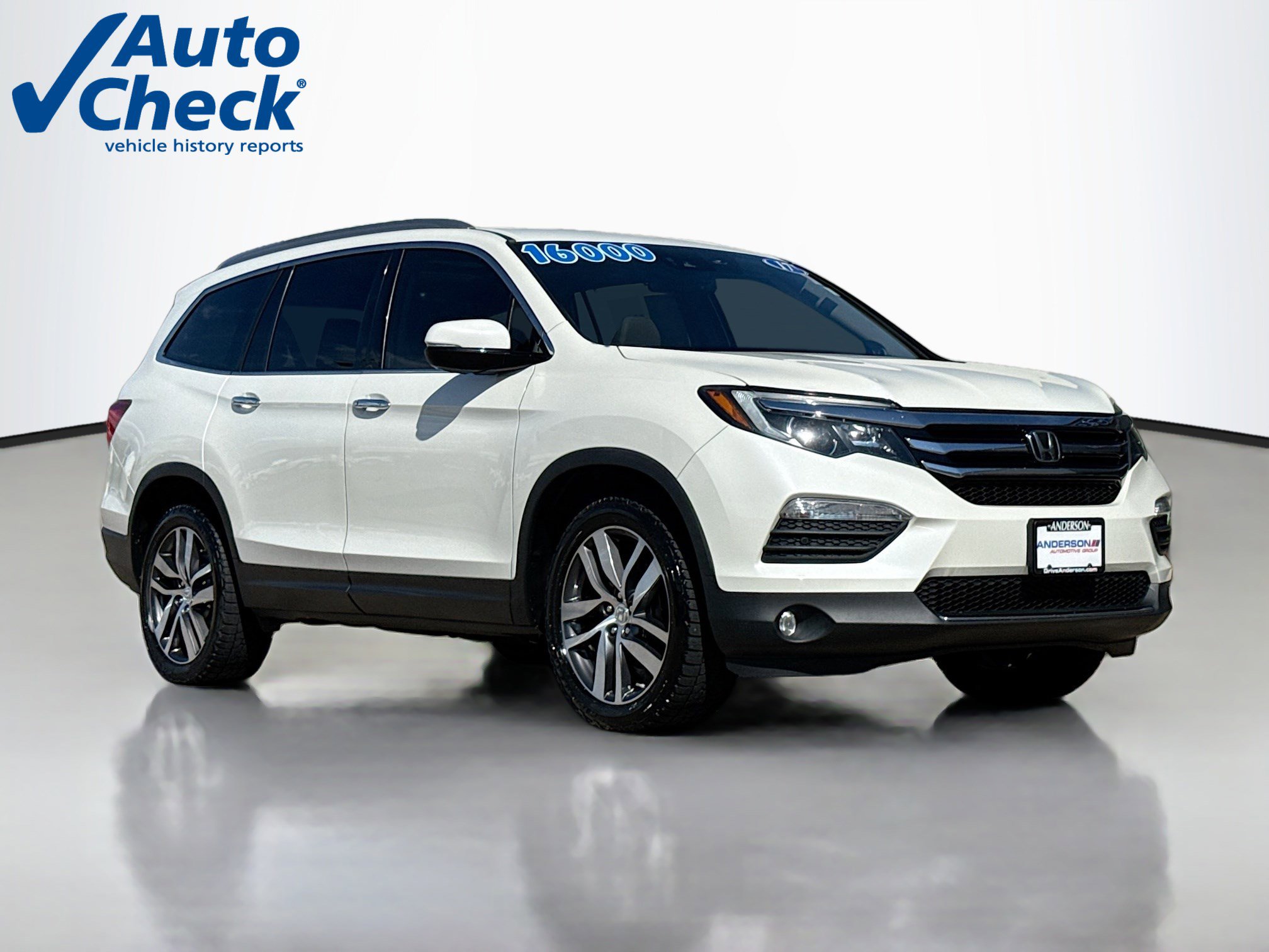 Used 2017 Honda Pilot Elite image 1