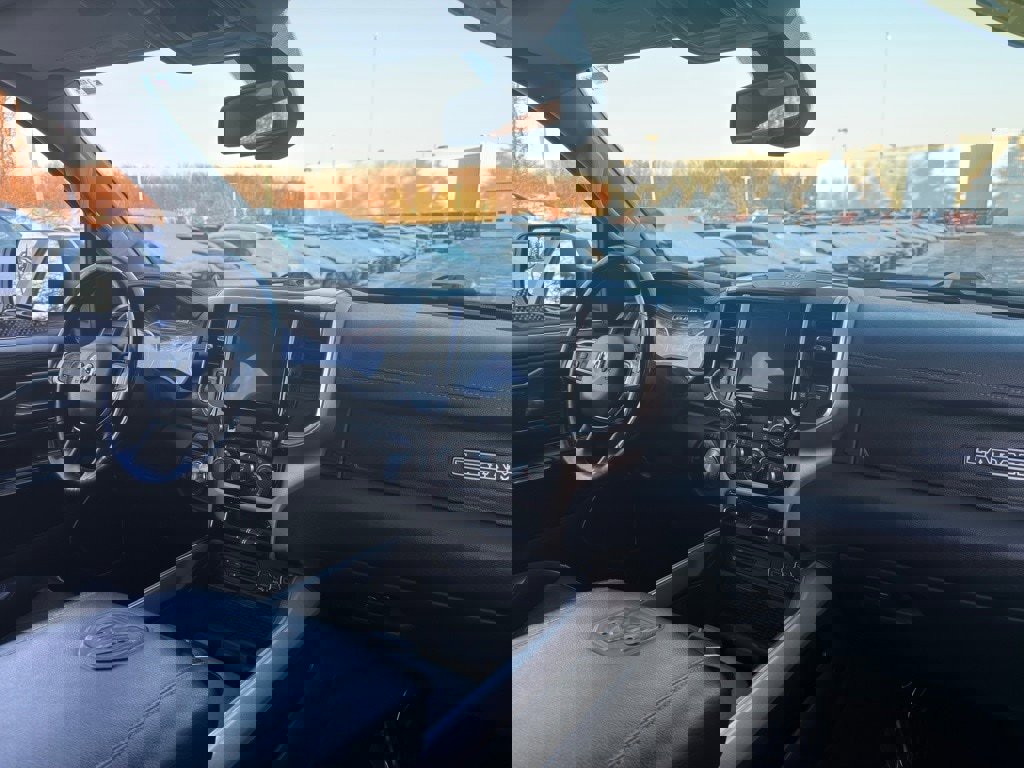 Used 2019 RAM 1500 Laramie image 18