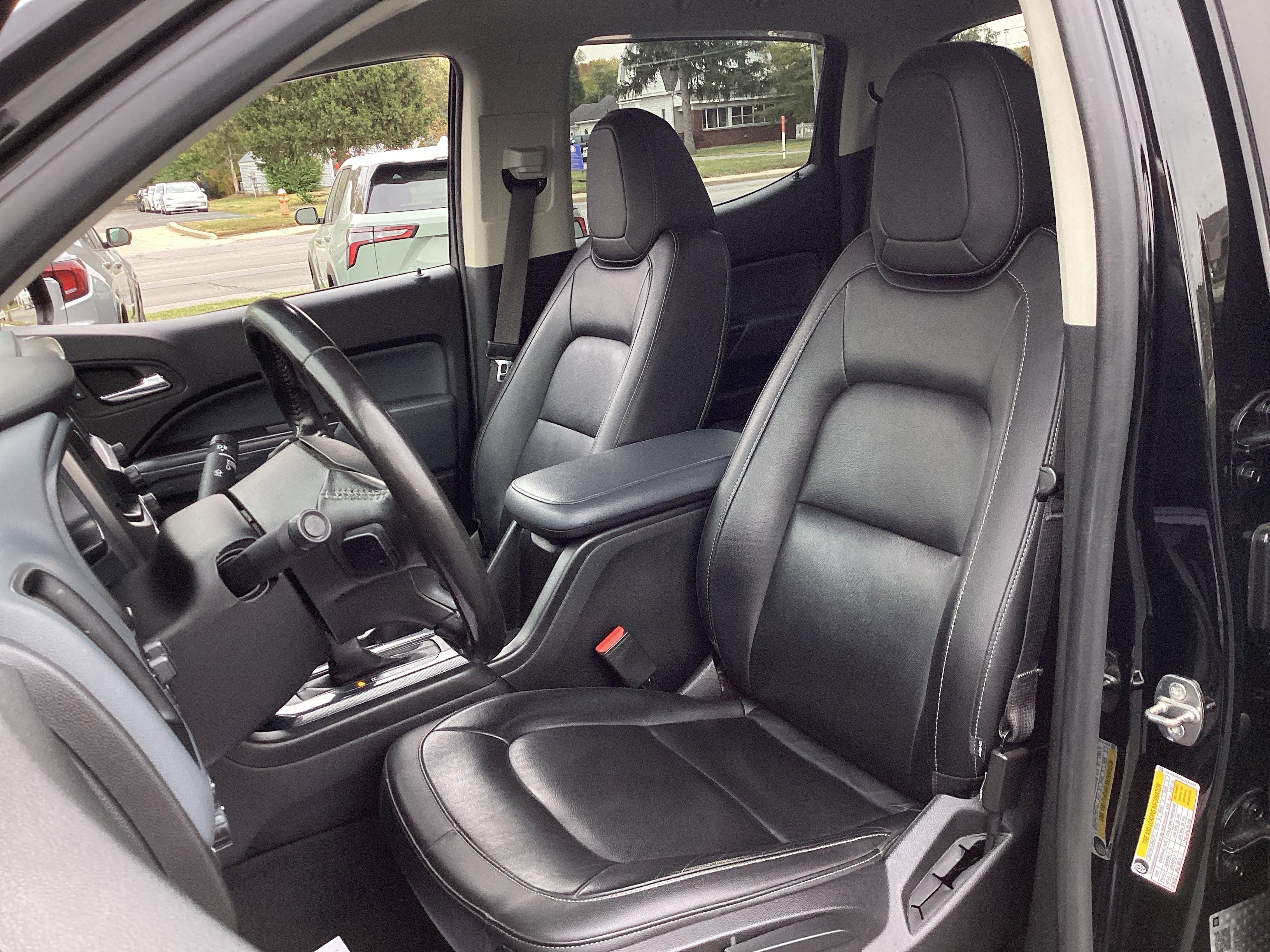 Used 2020 Chevrolet Colorado Z71 w/ Z71 Midnight Edition image 27