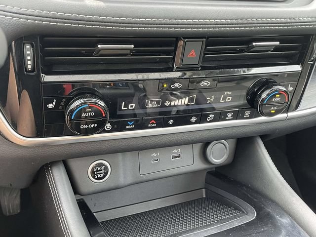 Used 2021 Nissan Rogue SL AWD/4WD image 35