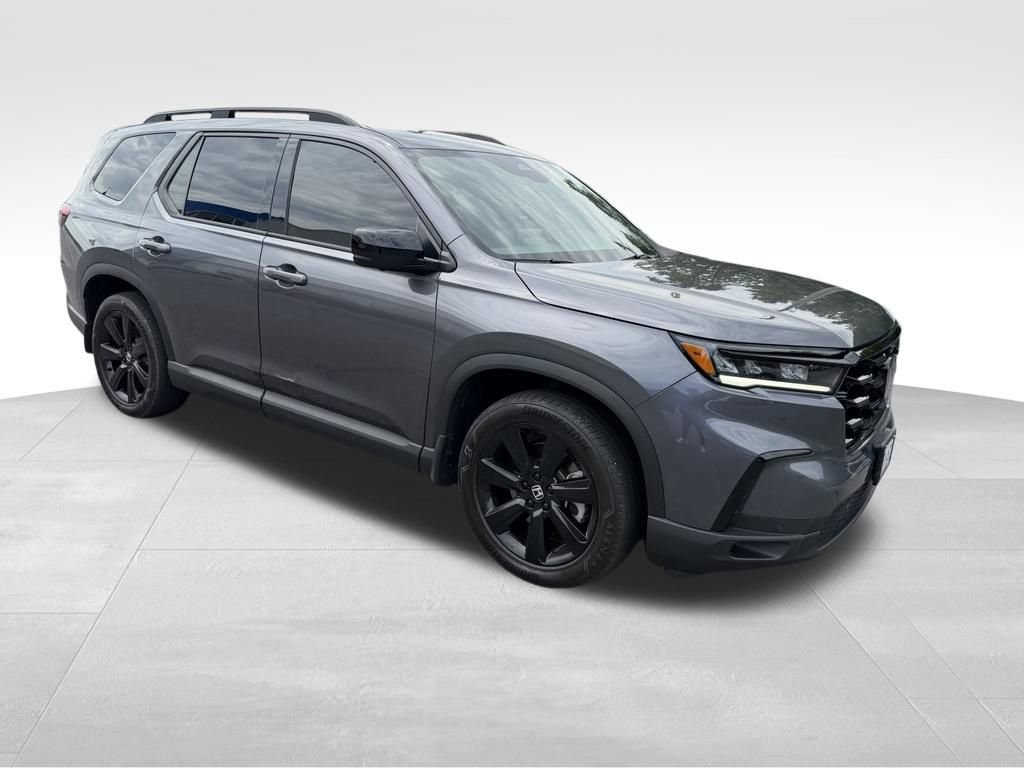 Used 2025 Honda Pilot Black Edition image 37