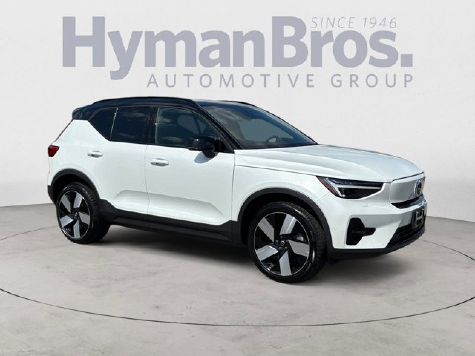 Used 2023 Volvo XC40 Recharge Ultimate w/ Protection Package Premier image 1