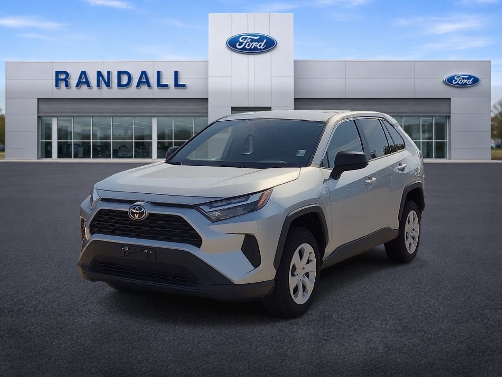 Used 2025 Toyota RAV4 LE AWD/4WD image 2
