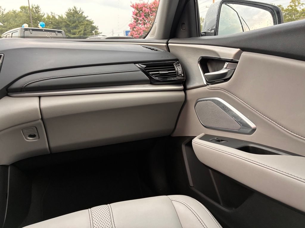 Used 2023 Acura RDX w/ Technology Package AWD/4WD image 40