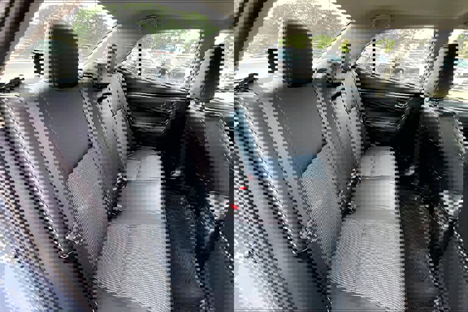 Used 2016 Toyota Corolla S image 20