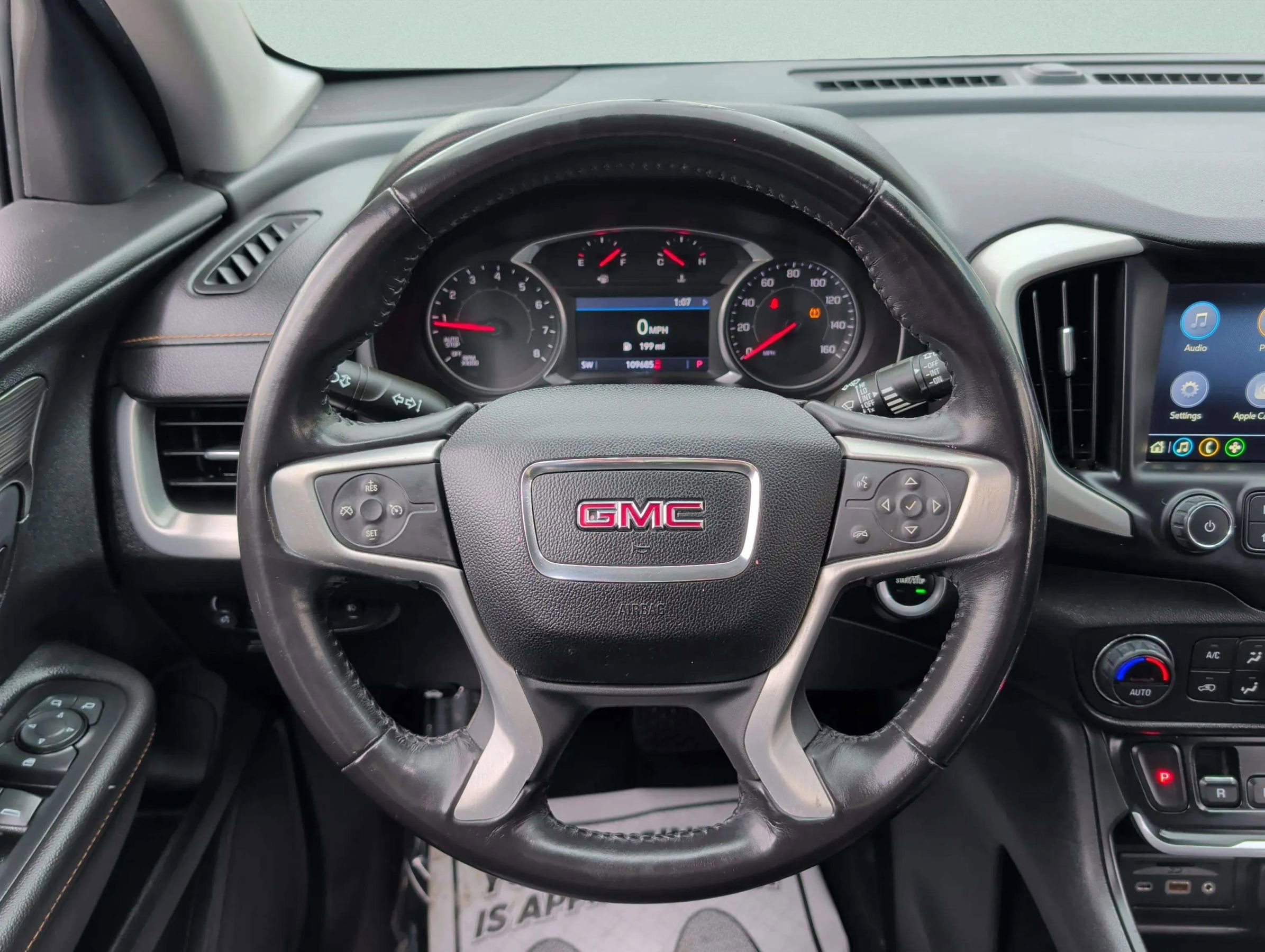 Used 2019 GMC Terrain SLT image 15