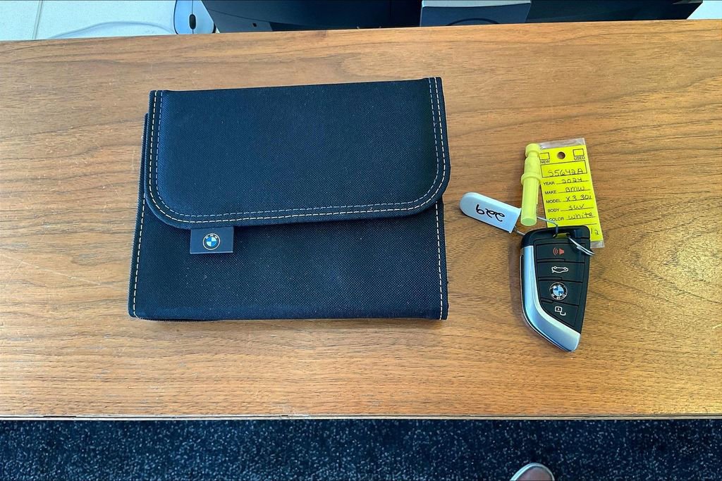 Used 2024 BMW X3 xDrive30i w/ Premium Package image 35