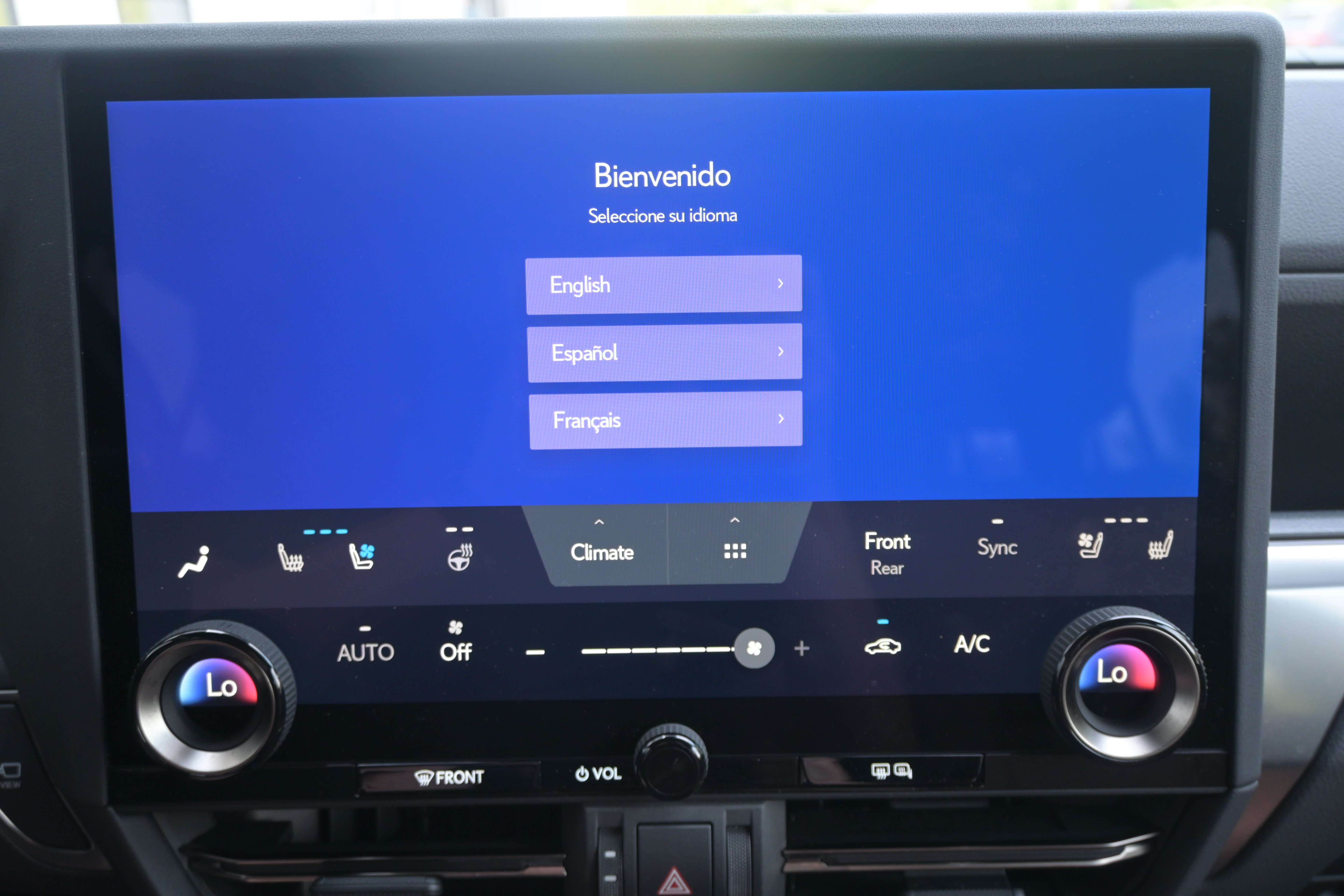 Used 2024 Lexus GX 550 w/ Cold Area Package AWD/4WD image 22