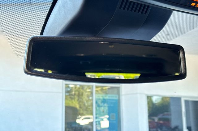 Used 2024 Chevrolet Suburban LT image 26
