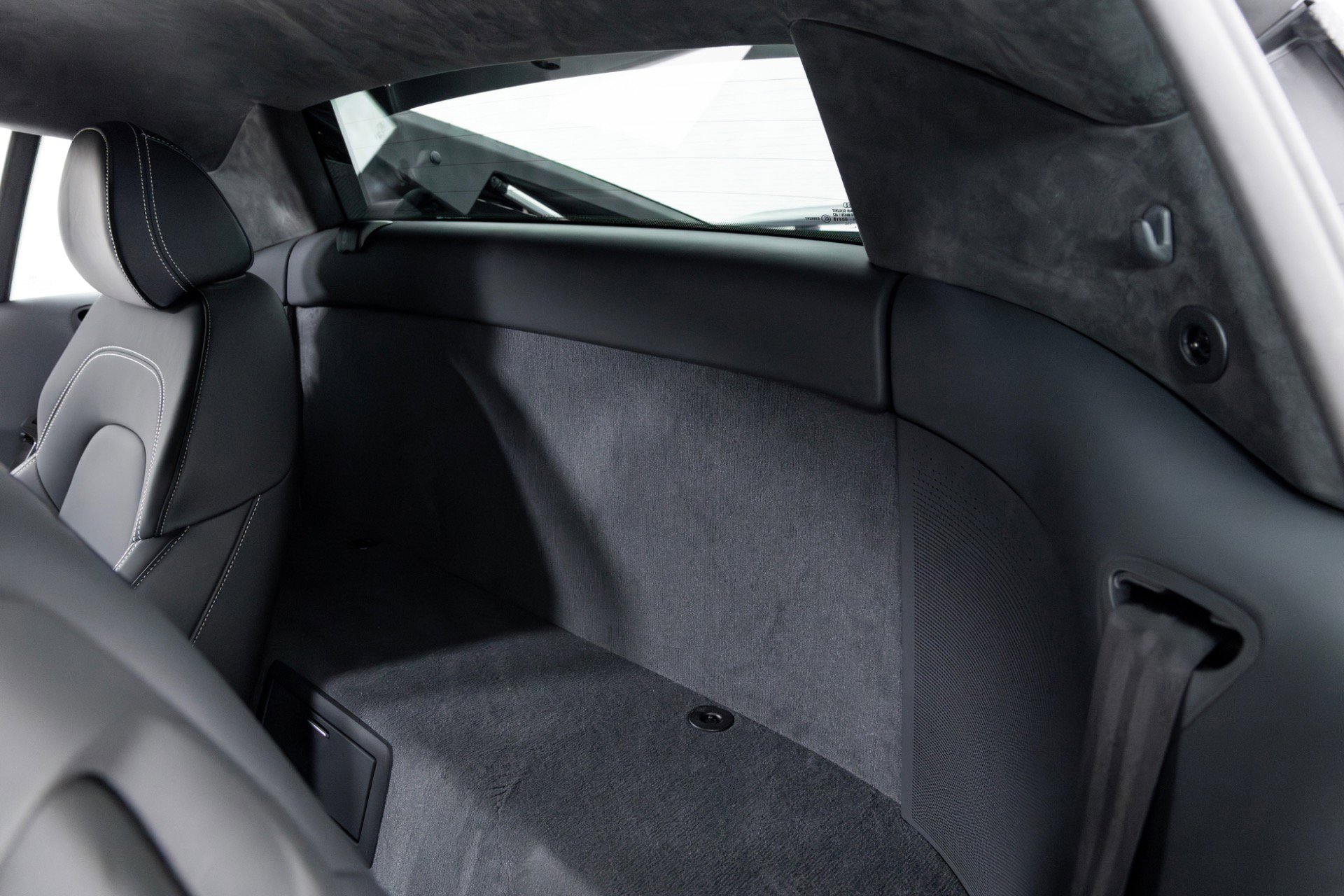 Used 2015 Audi R8 Competition image 43