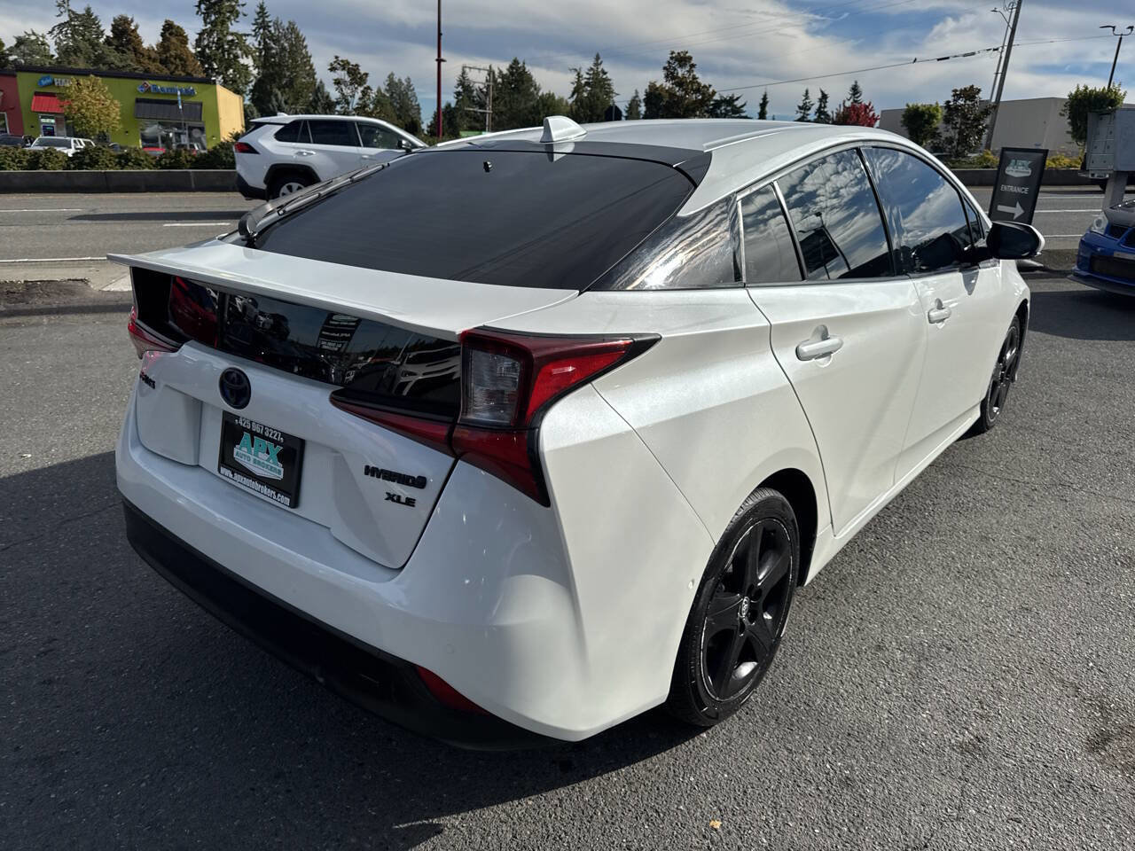Used 2021 Toyota Prius image 8