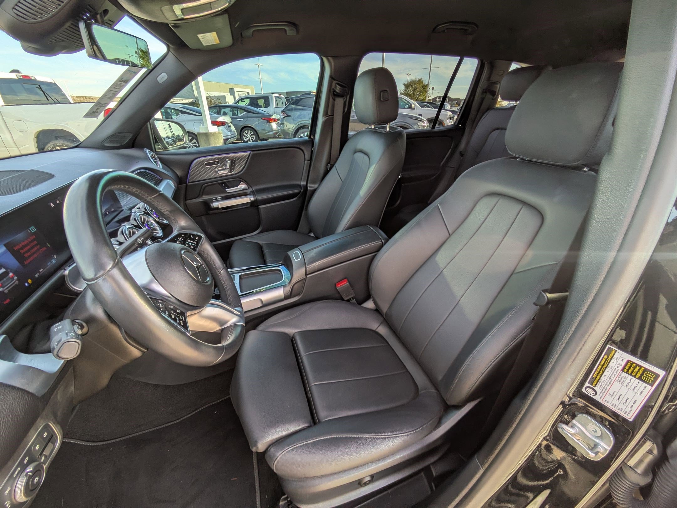 Used 2024 Mercedes-Benz GLB 250 image 16