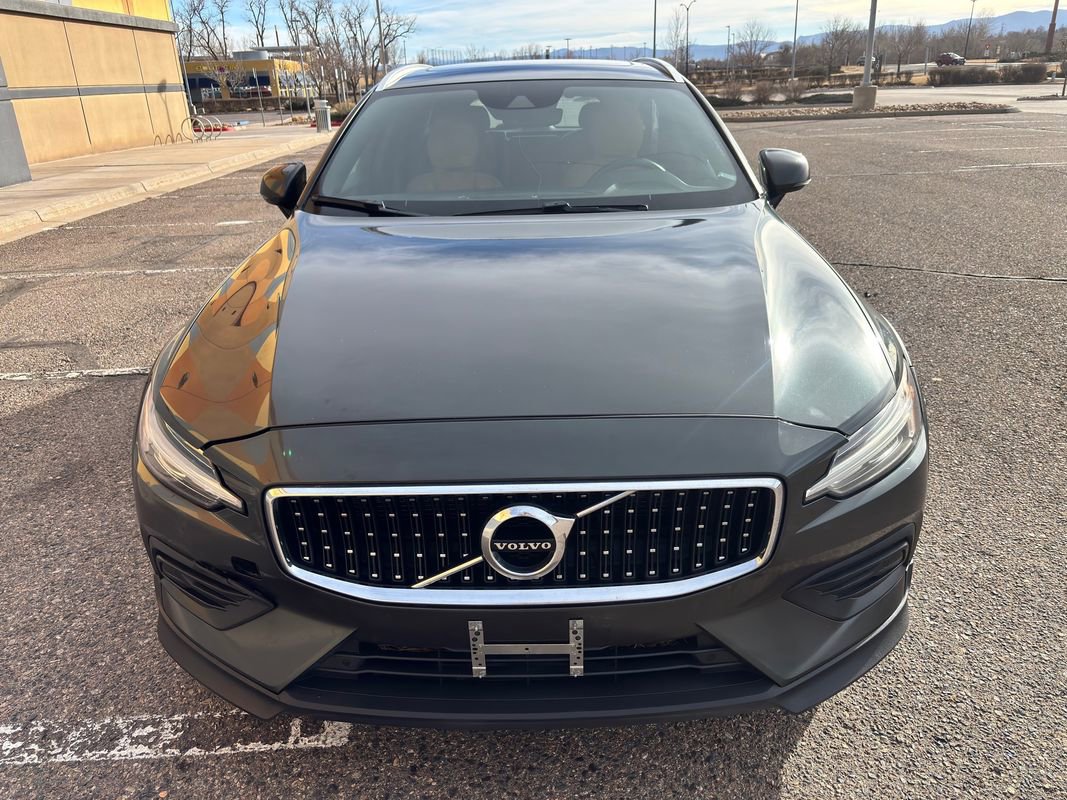 Used 2020 Volvo V60 T5 Cross Country w/ Protection Package Premier image 8