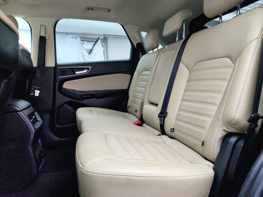 Used 2019 Ford Edge SEL w/ Equipment Group 201A image 22