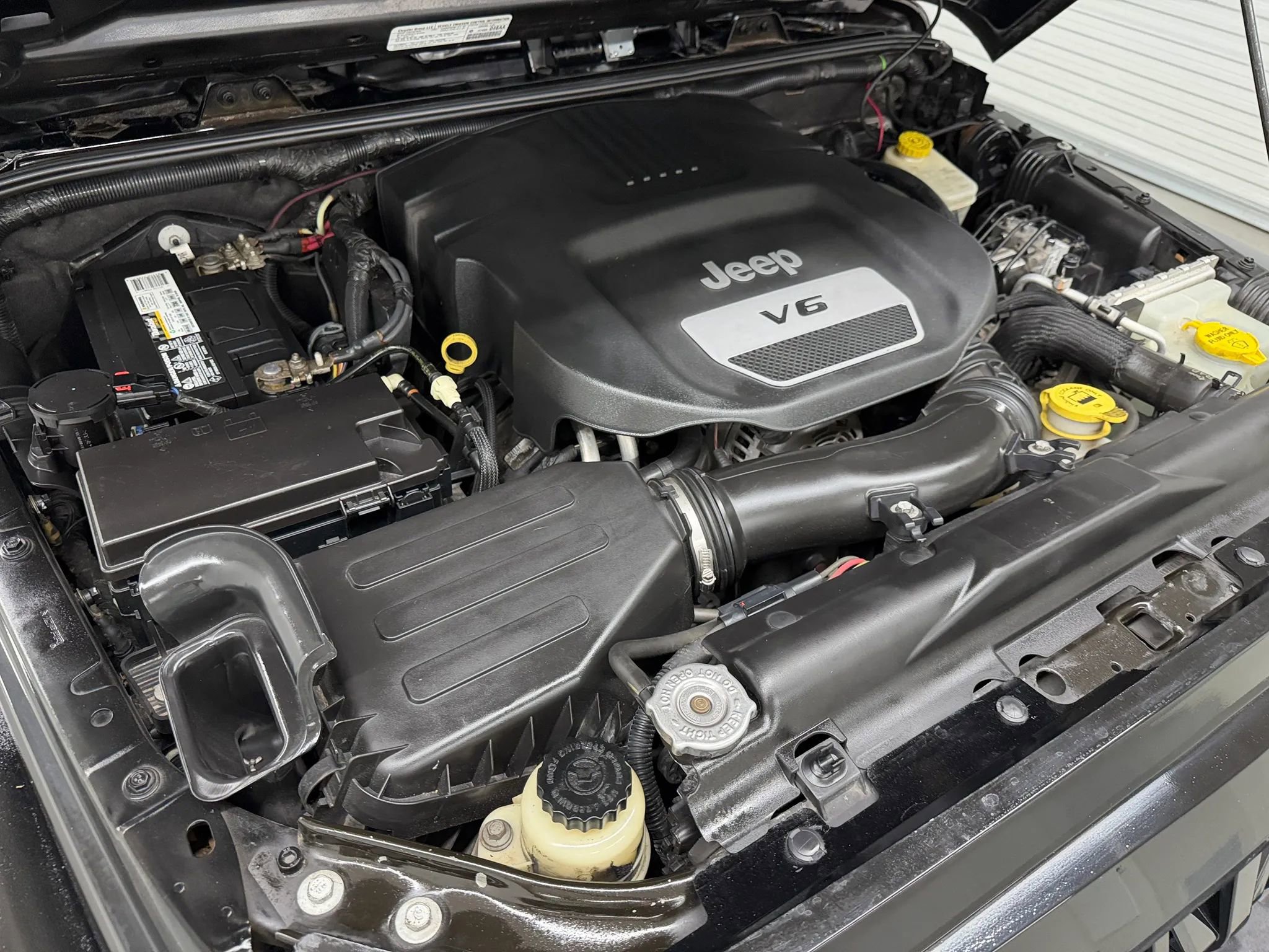 Used 2014 Jeep Wrangler Unlimited Sport AWD/4WD image 35