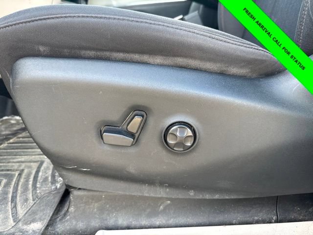 Used 2017 Chrysler Pacifica Touring FWD image 25