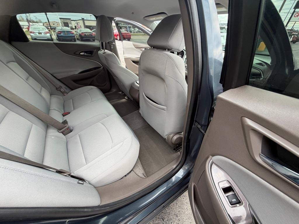 Used 2019 Chevrolet Malibu LS FWD image 15