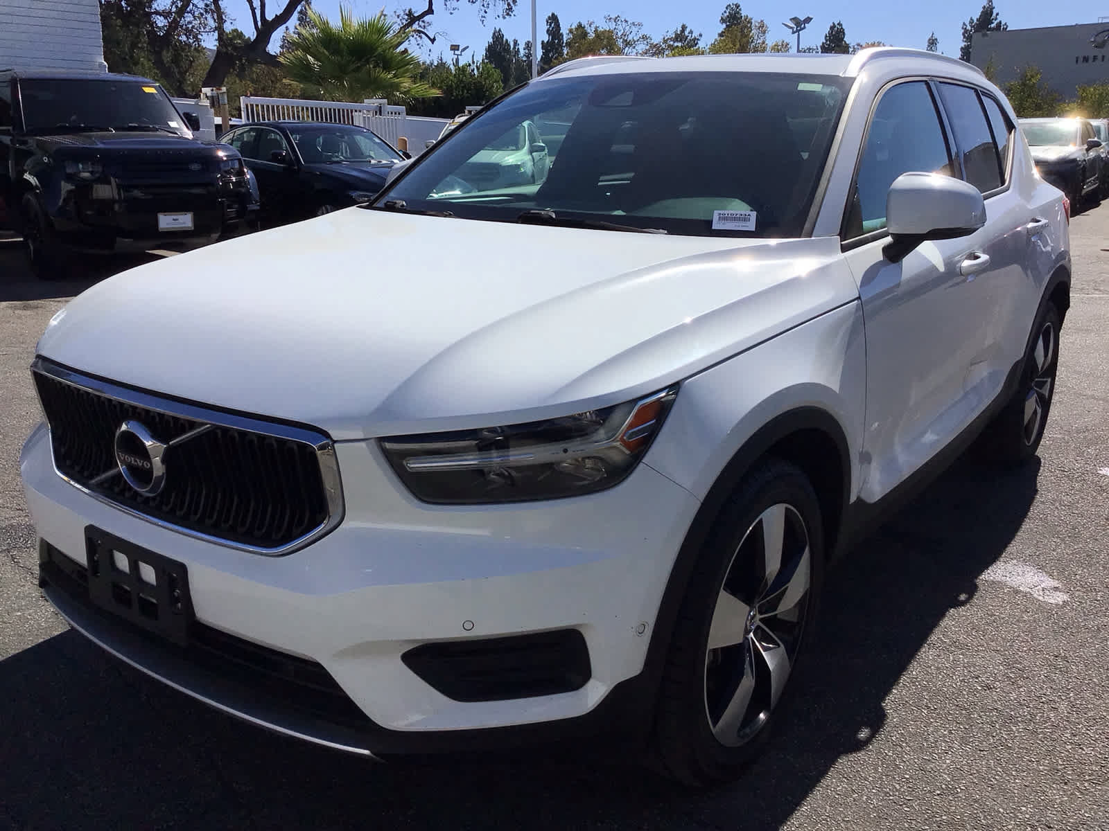 Used 2019 Volvo XC40 T5 Momentum AWD/4WD image 2