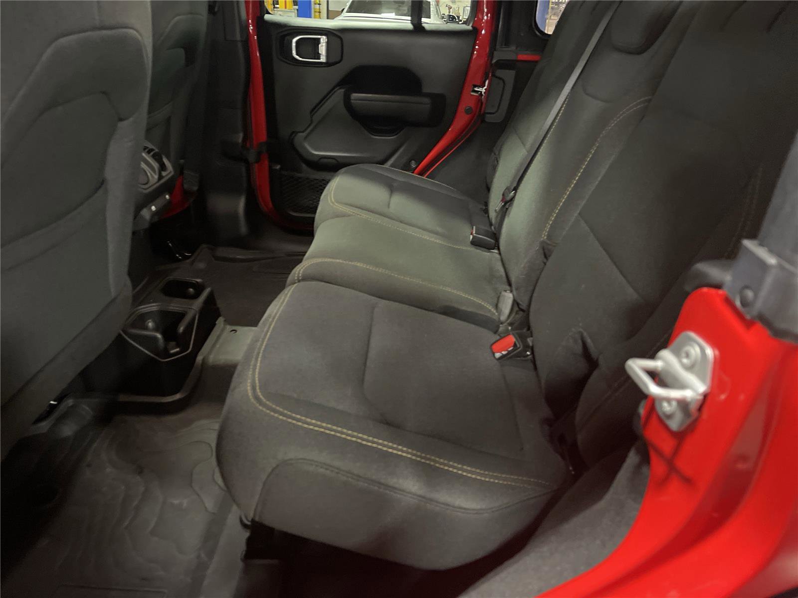 Used 2024 Jeep Wrangler Willys image 10