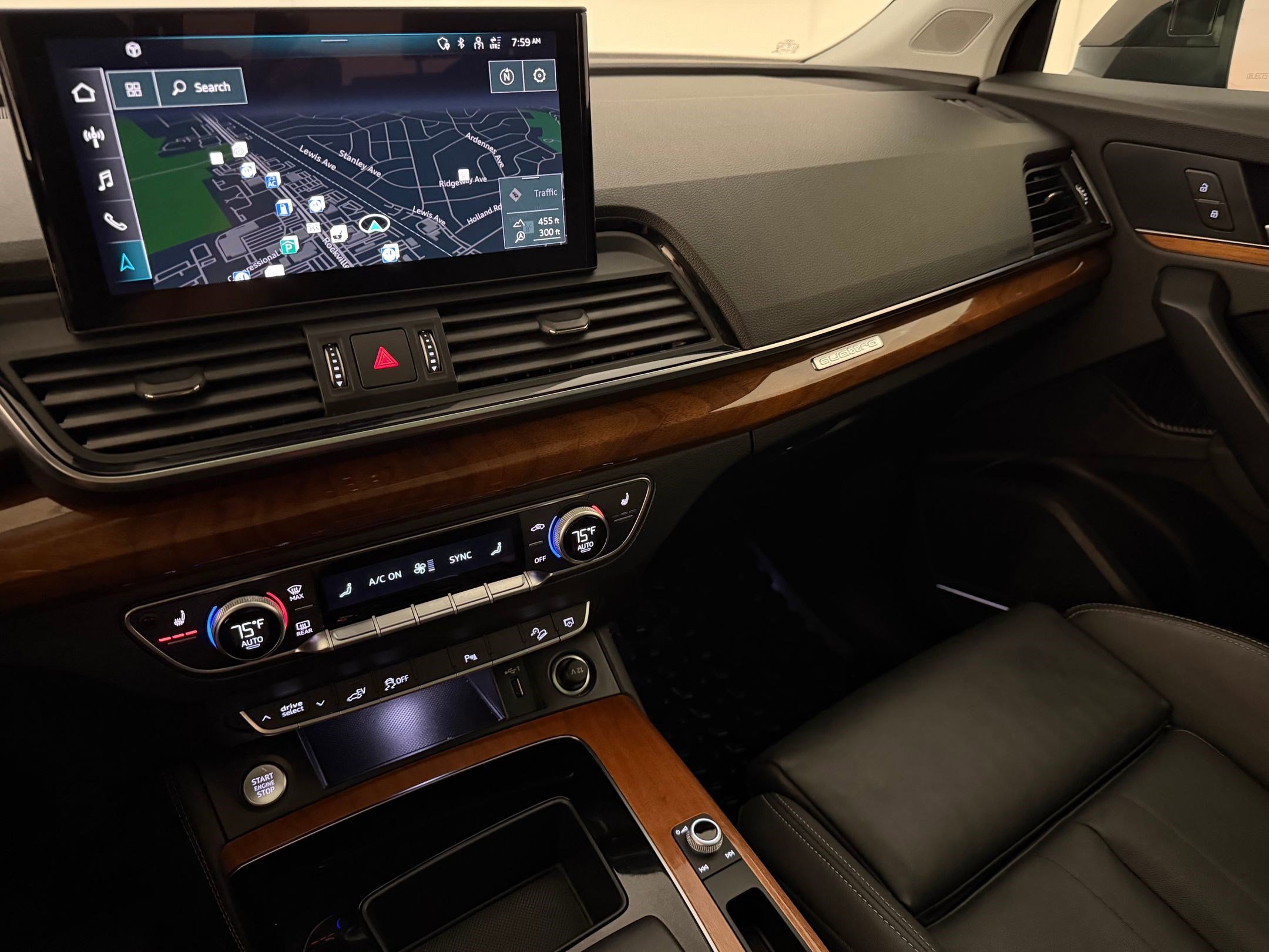 Certified 2022 Audi Q5 e Premium Plus w/ Premium Plus Package AWD/4WD image 25