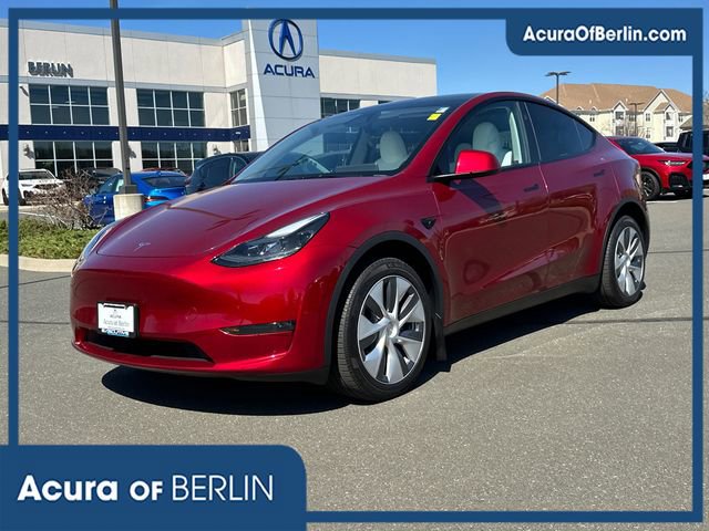 Used 2024 Tesla Model Y Long Range image 1