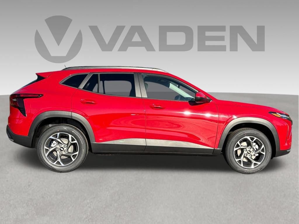 New 2026 Chevrolet Trax LT w/ Driver Confidence Package FWD image 8