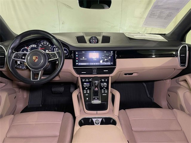Used 2022 Porsche Cayenne Platinum Edition w/ Premium Package Plus image 26
