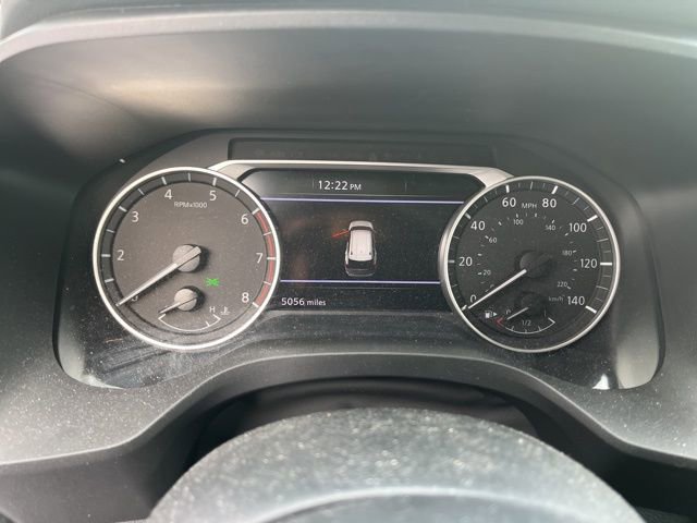 Used 2024 Nissan Rogue S image 12