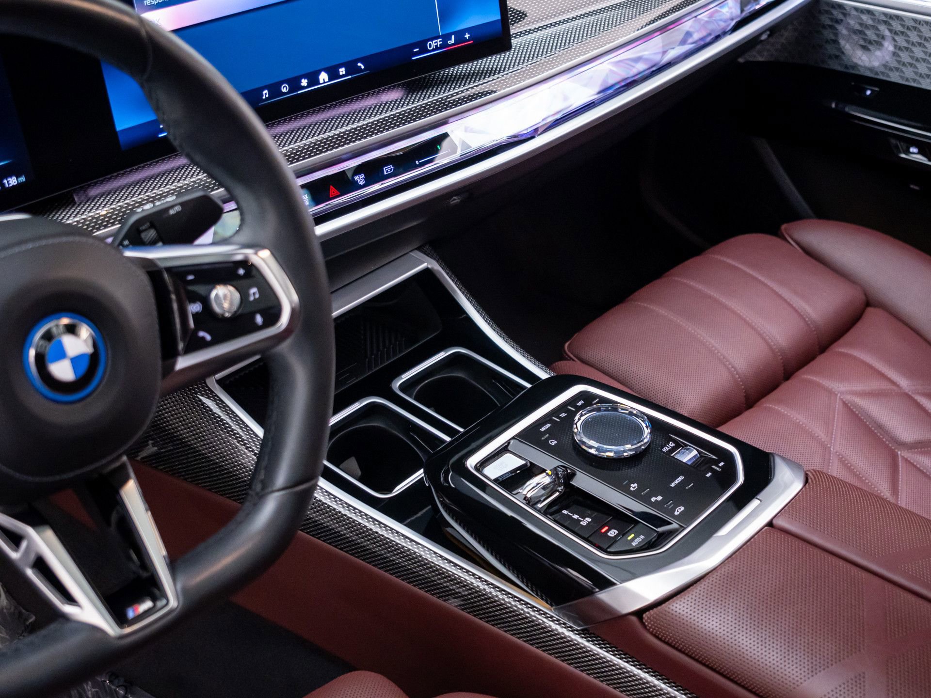 Certified 2023 BMW i7 xDrive60 AWD/4WD image 13