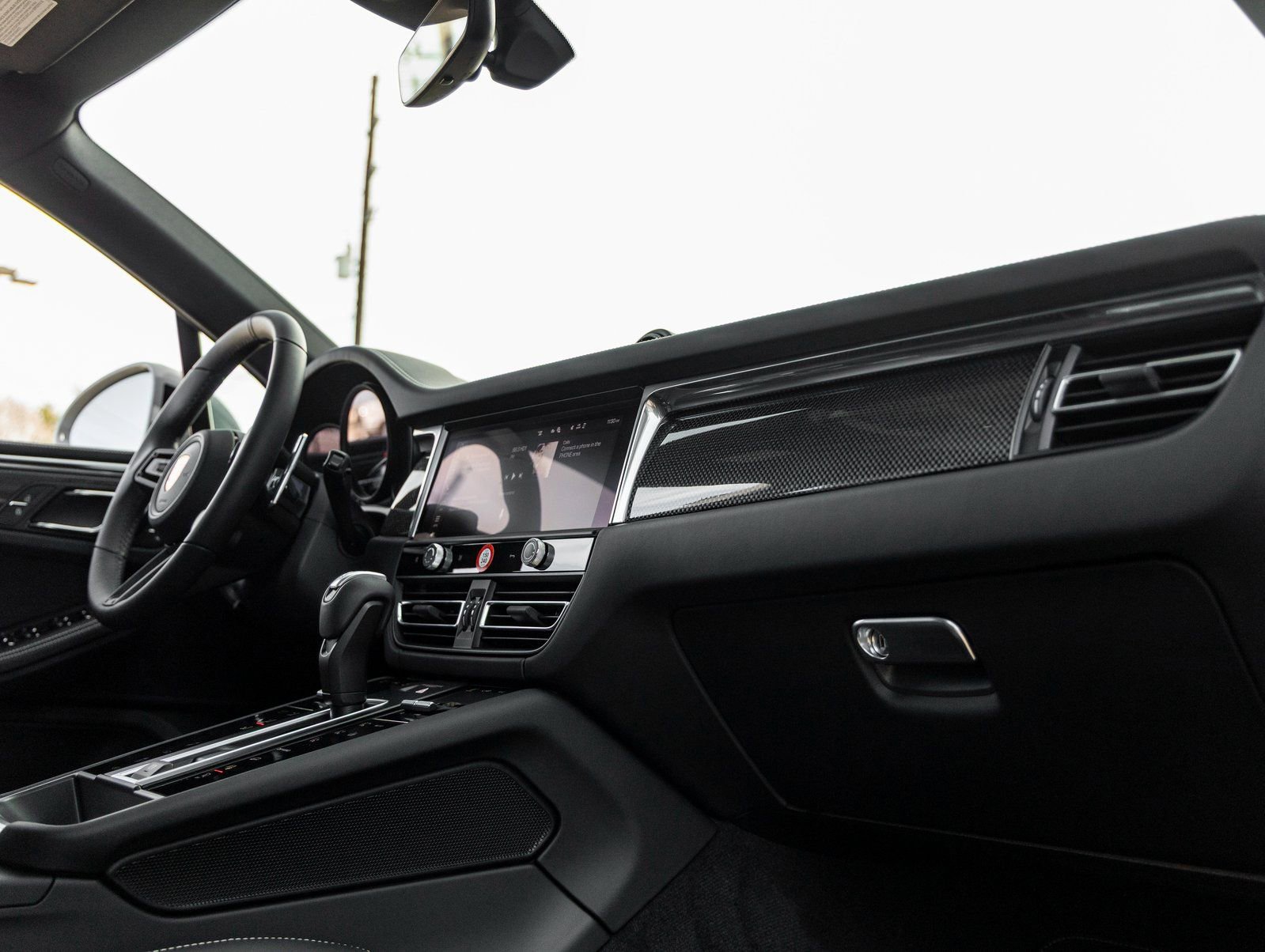 New 2026 Porsche Macan GTS AWD/4WD image 47