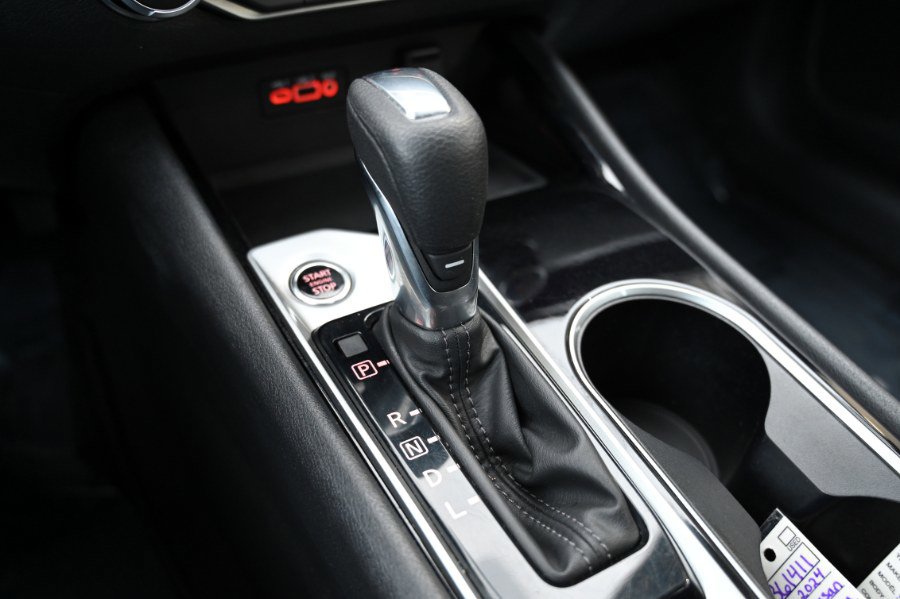 Used 2024 Nissan Altima 2.5 SV image 26