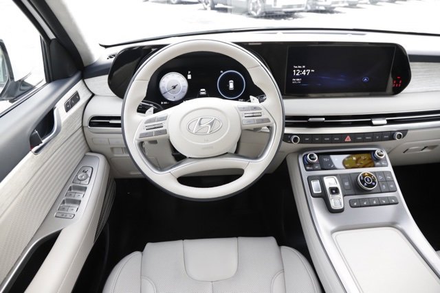 Certified 2025 Hyundai Palisade Calligraphy image 21