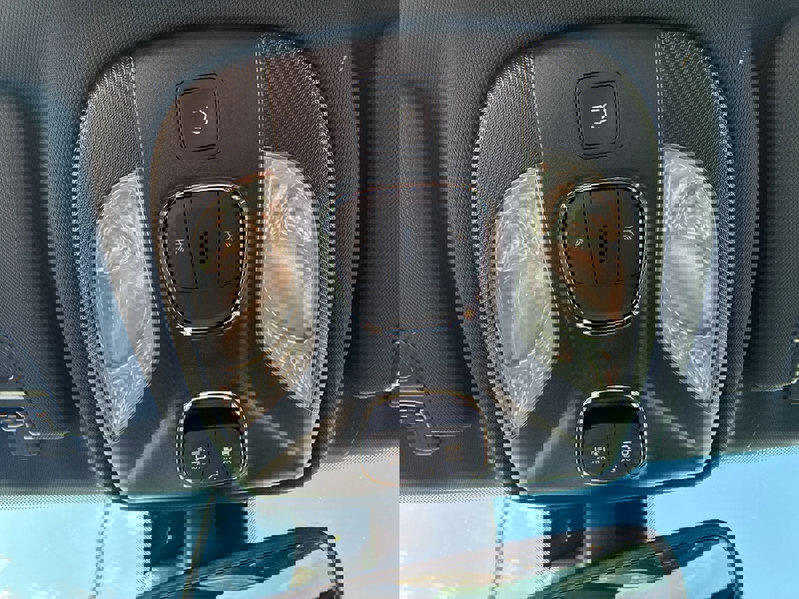 New 2026 Jeep Compass Latitude w/ Sun and Sound Group image 30