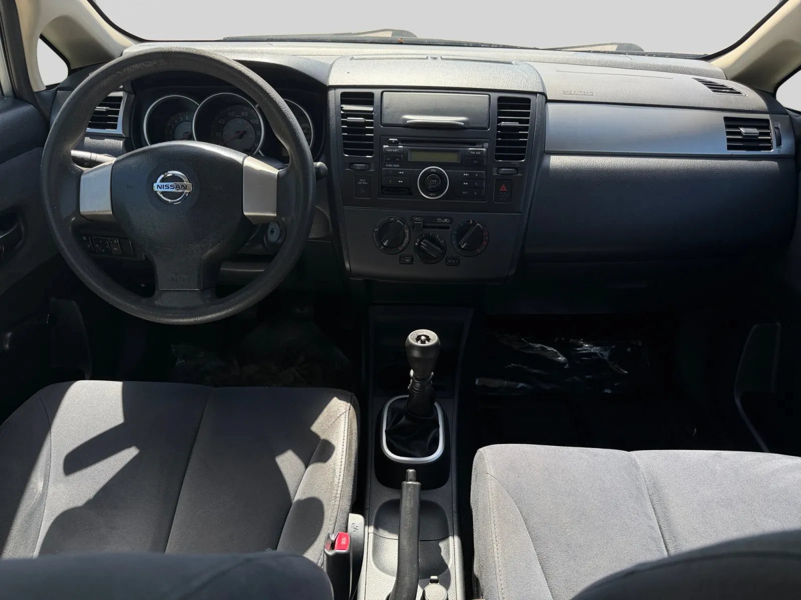Used 2009 Nissan Versa 1.8 S FWD image 14