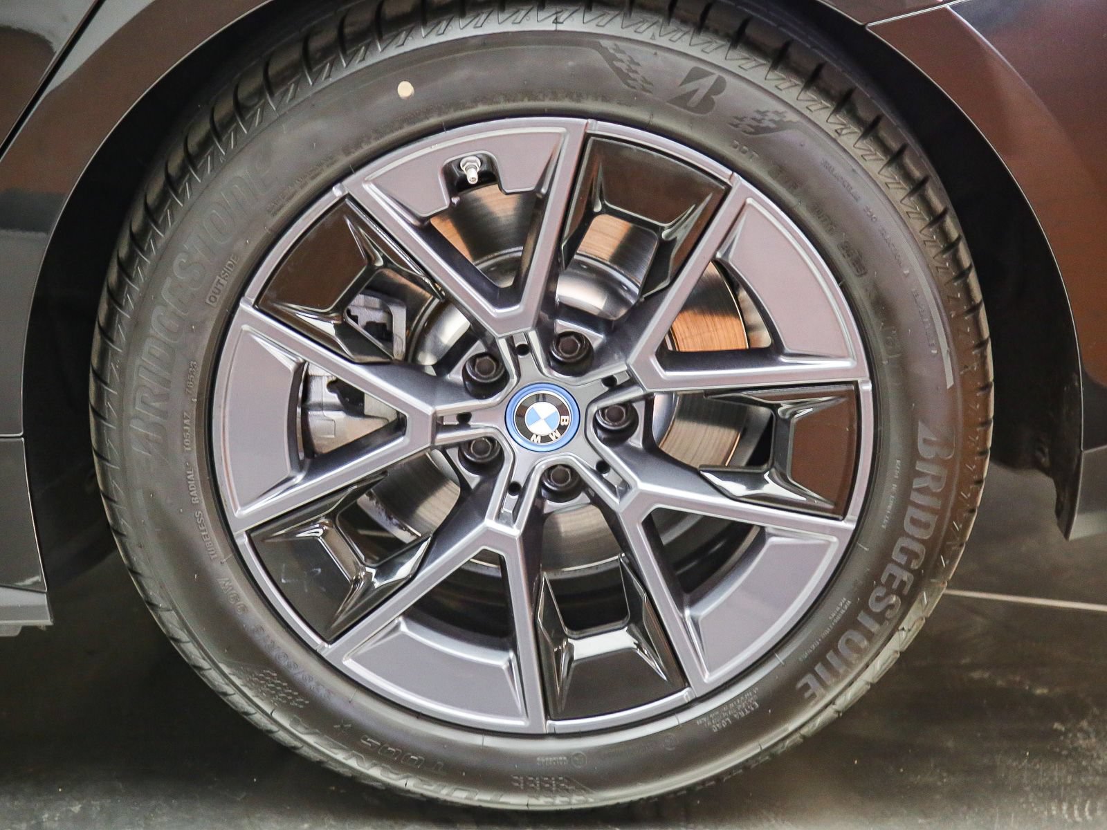 Certified 2023 BMW i4 eDrive35 w/ Premium Package RWD image 11