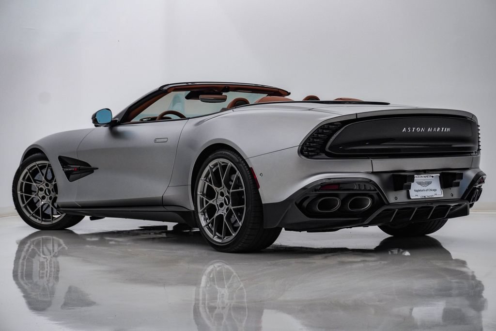 Used 2026 Aston Martin Vanquish Convertible RWD image 10