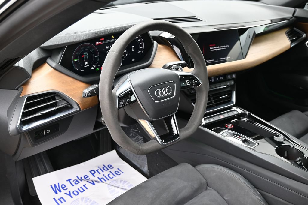 Used 2024 Audi e-tron GT Premium Plus AWD/4WD image 15