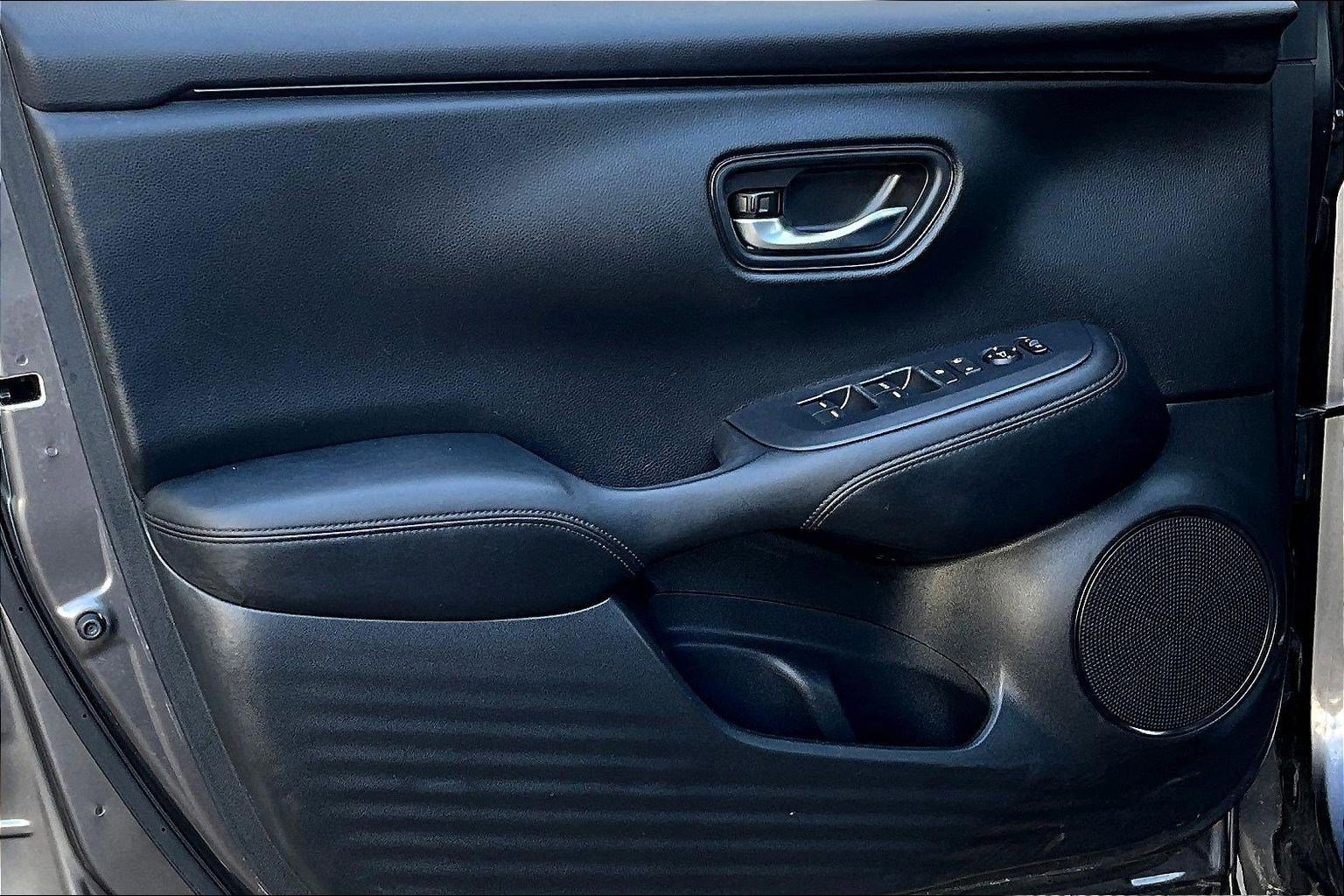 Used 2024 Honda HR-V LX image 19