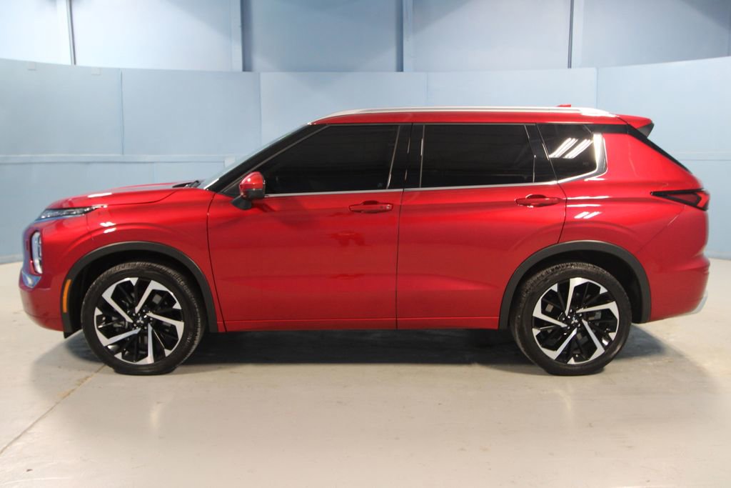 Used 2024 Mitsubishi Outlander SEL image 32