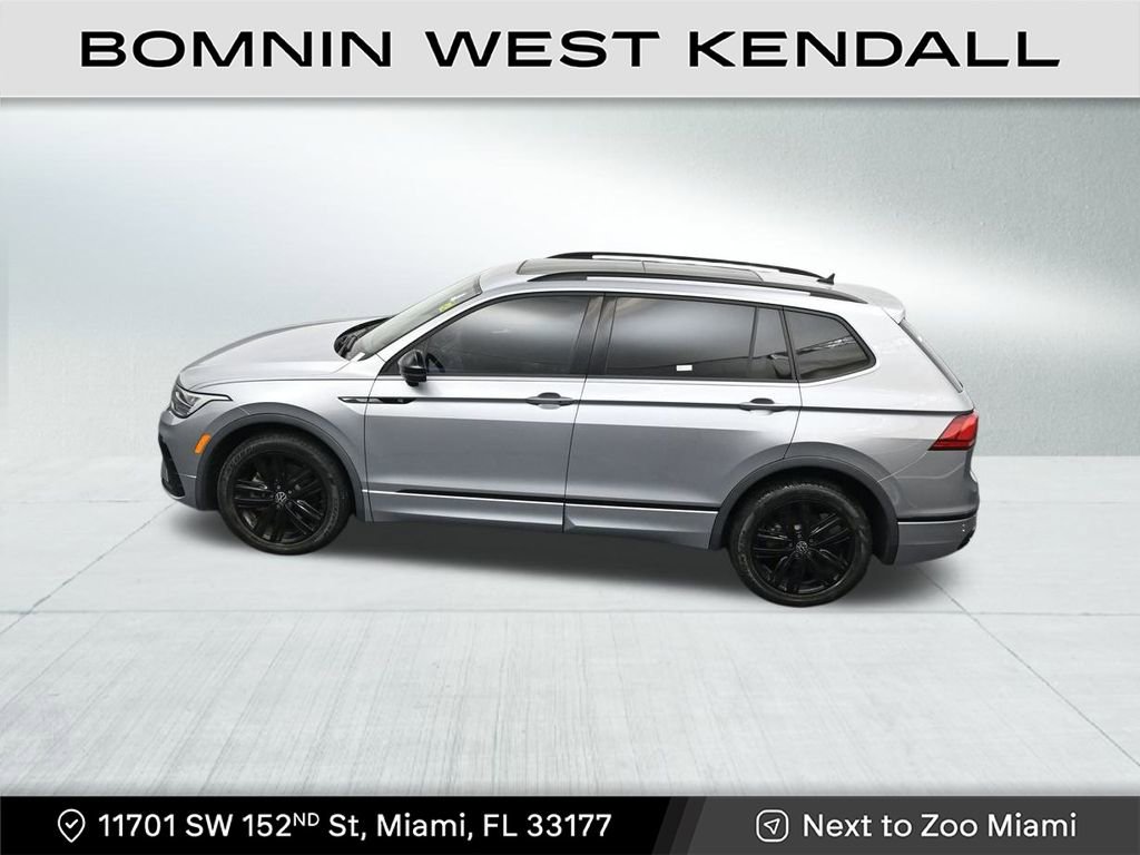 Used 2022 Volkswagen Tiguan SE R-Line image 14