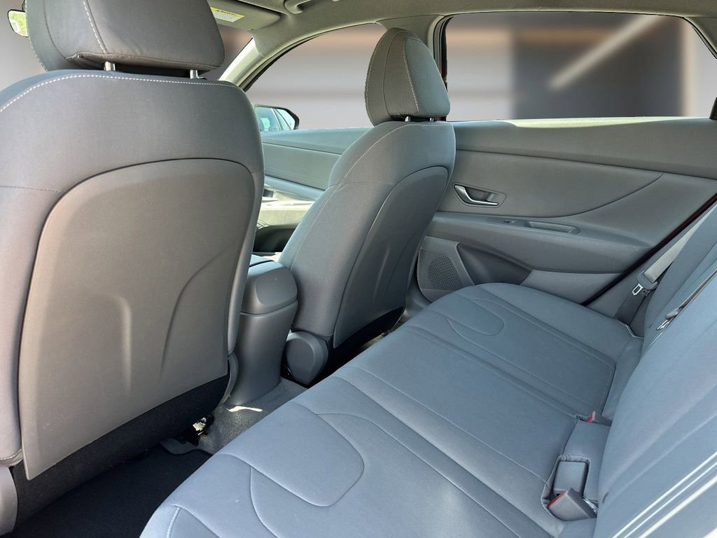 Certified 2023 Hyundai Elantra SEL image 12